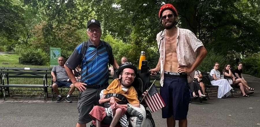 Francois Bernier posing with his supporters, Jean-Philippe Dubois and Jean-Guy Dubois